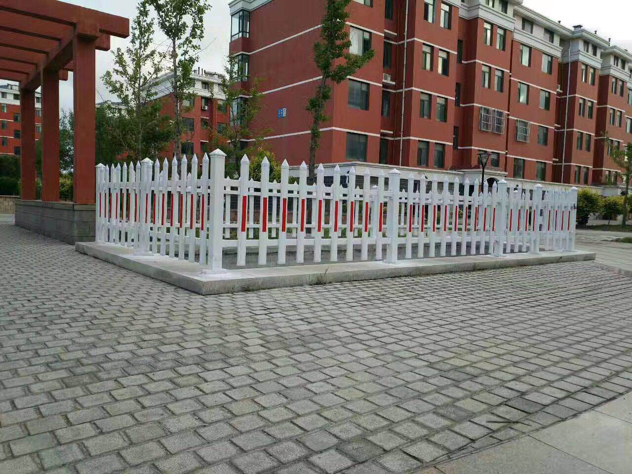 pvc護欄，鋅鋼護欄專業供應商